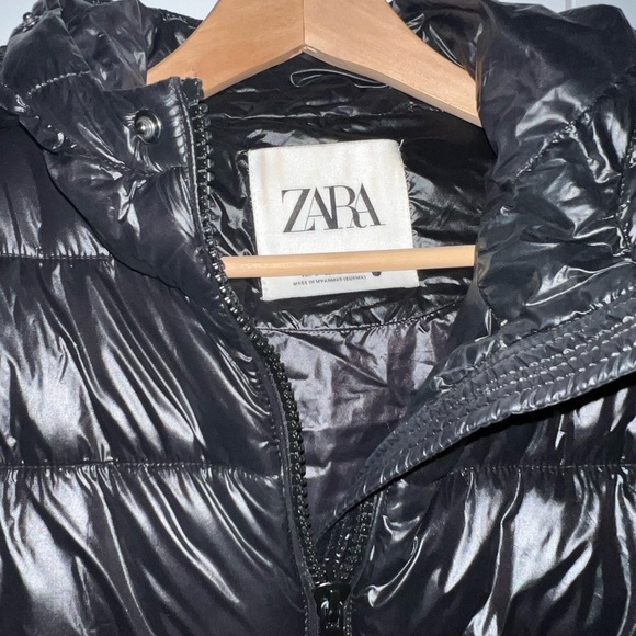 ZARA shiny black puffer jacket - Picture 4 of 7